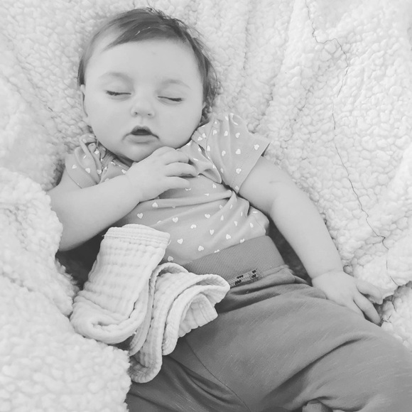 Meet your Posher, Melissa - Picture 10 of 13